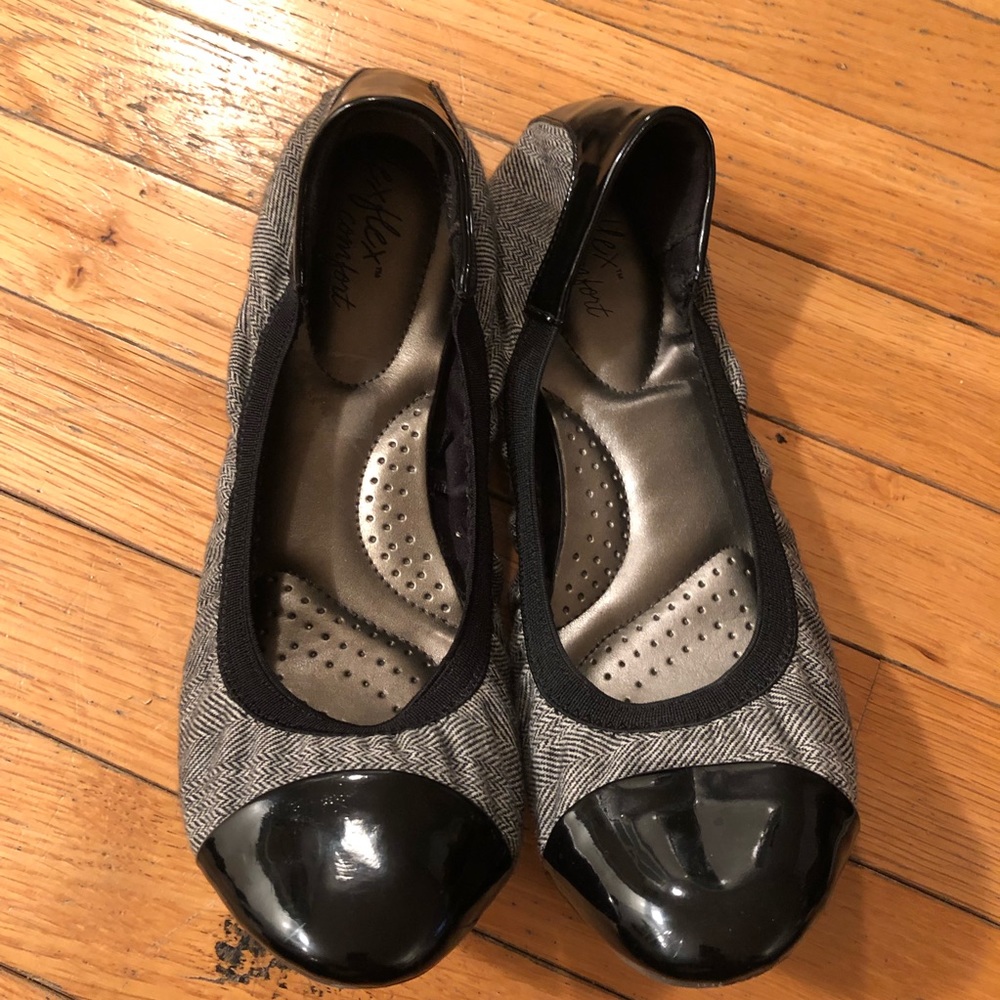 DexFlex Comfort woven flats